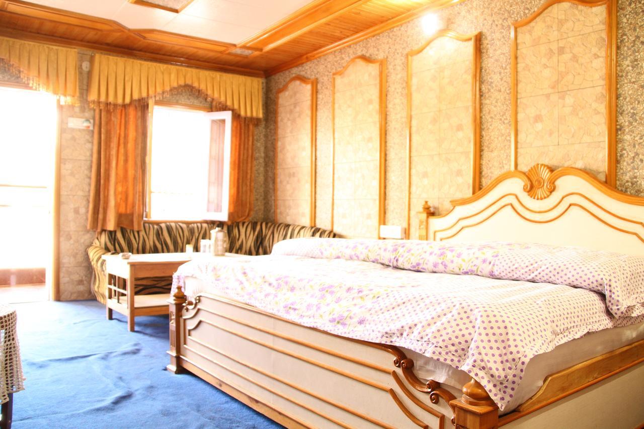 Hotel Vikrant Nainital Eksteriør bilde